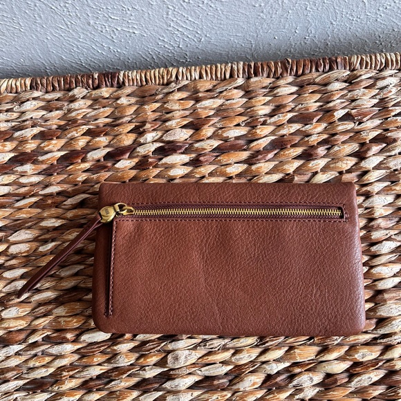 HOBO brown leather wallet clutch wristlet coin pocket card holder zipper magnet - Picture 5 of 8